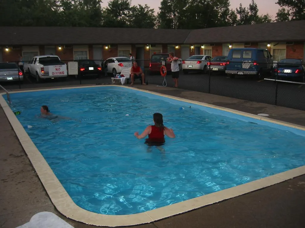 Мотель Caravan Inn Ниагара-Фолс